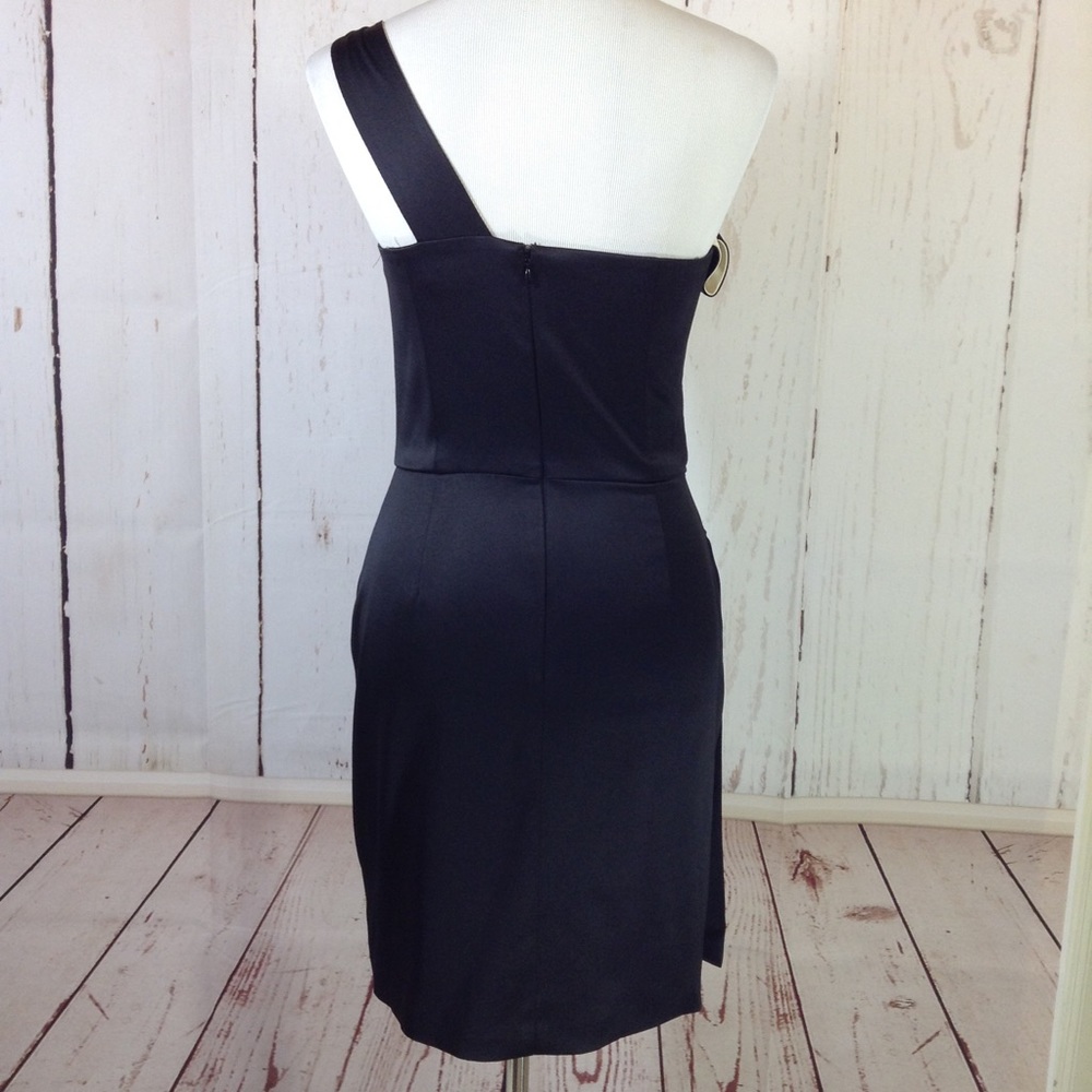 Black & Ivory Satin One Shoulder Cocktail Dress 6 - Picture 4 of 5